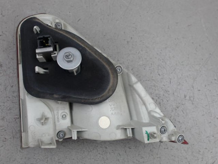 FEU ARRIERE INTERIEUR GAUCHE PEUGEOT 2008
