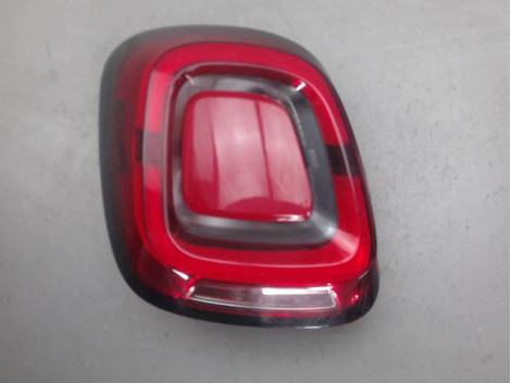 FEU ARRIERE GAUCHE  FIAT 500X