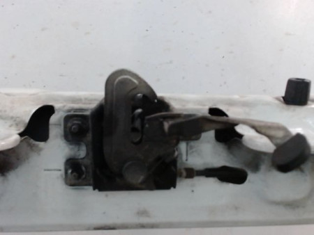 TRAVERSE SUPERIEURE ARMATURE AVANT FIAT DOBLO