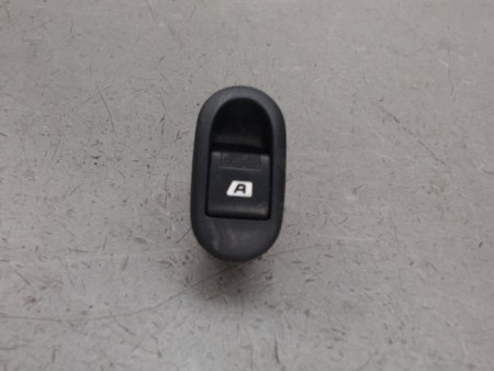 COMMANDE LEVE-GLACE PORTE AVD CITROEN C3
