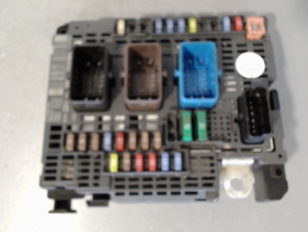 BOITE A FUSIBLES CITROEN C4