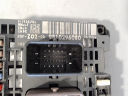 BOITE A FUSIBLES CITROEN C4