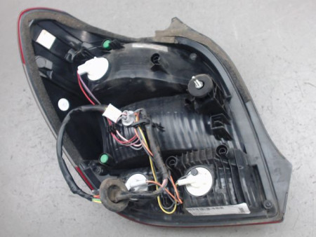 FEU ARRIERE DROIT PEUGEOT 108