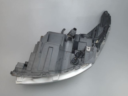 PHARE DROIT PEUGEOT 5008