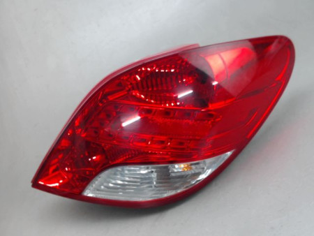FEU ARRIERE DROIT PEUGEOT 207