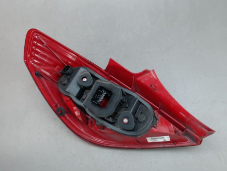 FEU ARRIERE DROIT OPEL CORSA