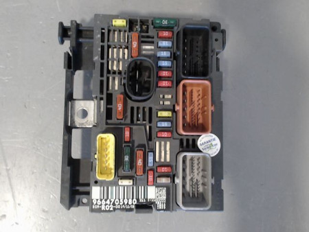 BOITE A FUSIBLES CITROEN C5