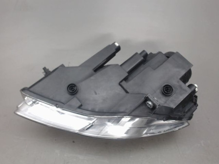 PHARE DROIT VOLKSWAGEN PASSAT
