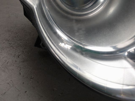 PHARE DROIT VOLKSWAGEN PASSAT