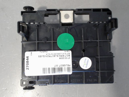 BOITE A FUSIBLES PEUGEOT 307