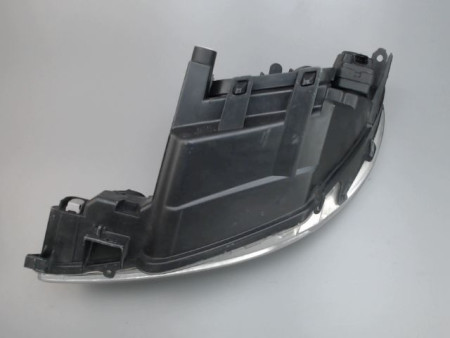 PHARE DROIT PEUGEOT 206