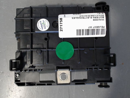 BOITE A FUSIBLES PEUGEOT 307