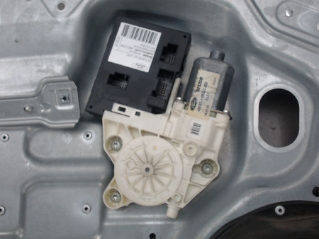 MECANISME LEVE-GLACE AVANT GAUCHE FORD FOCUS