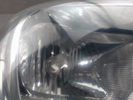PHARE DROIT OPEL CORSA