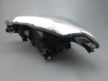 PHARE DROIT TOYOTA YARIS
