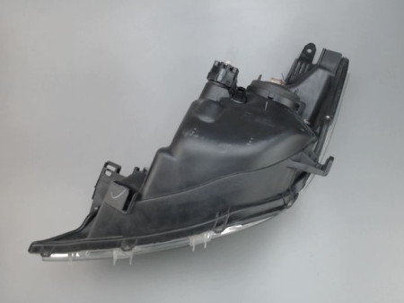 PHARE DROIT TOYOTA YARIS