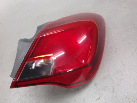 FEU ARRIERE DROIT OPEL CORSA