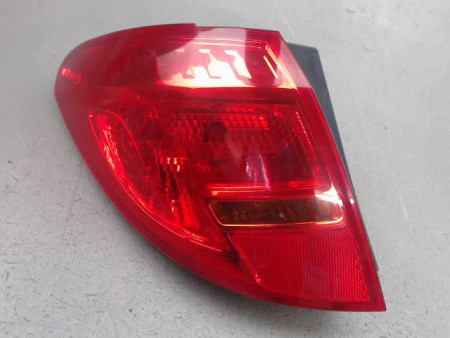 FEU ARRIERE GAUCHE  OPEL MERIVA