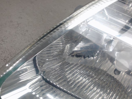 PHARE GAUCHE CITROEN C2