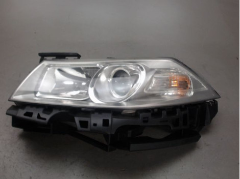 PHARE GAUCHE RENAULT MEGANE