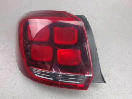 FEU ARRIERE GAUCHE  DACIA SANDERO