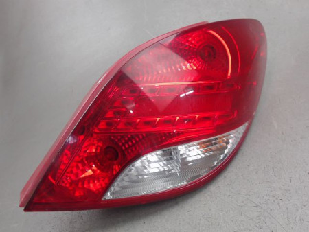 FEU ARRIERE DROIT PEUGEOT 207