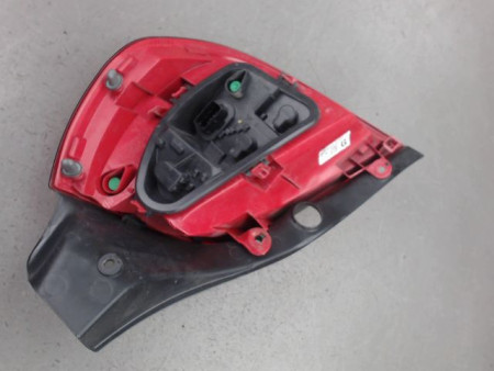 FEU ARRIERE GAUCHE  RENAULT CLIO