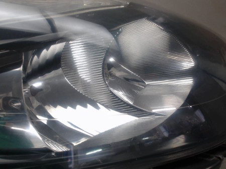 PHARE DROIT RENAULT CLIO
