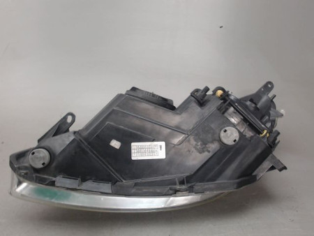 PHARE DROIT OPEL CORSA