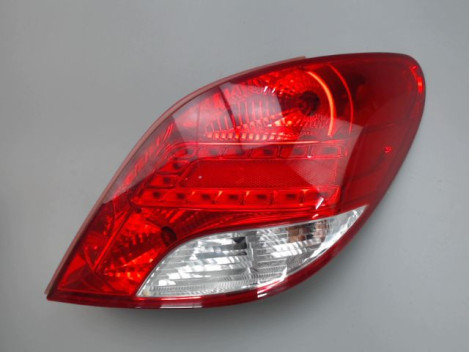FEU ARRIERE DROIT PEUGEOT 207