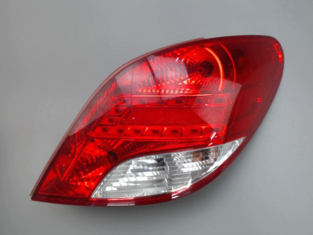 FEU ARRIERE DROIT PEUGEOT 207
