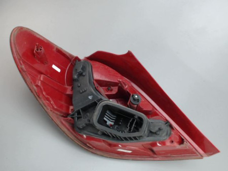 FEU ARRIERE DROIT PEUGEOT 207