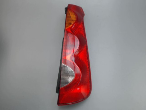 FEU ARRIERE DROIT NISSAN NOTE