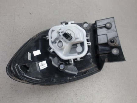 FEU ARRIERE GAUCHE  RENAULT CAPTUR