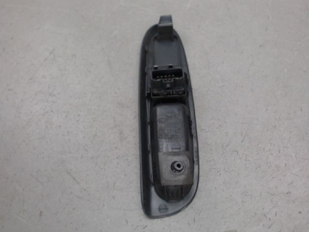 COMMANDE LEVE-GLACE PORTE AVG RENAULT CLIO