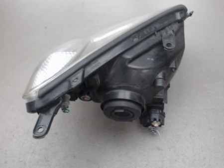 PHARE GAUCHE TOYOTA RAV4