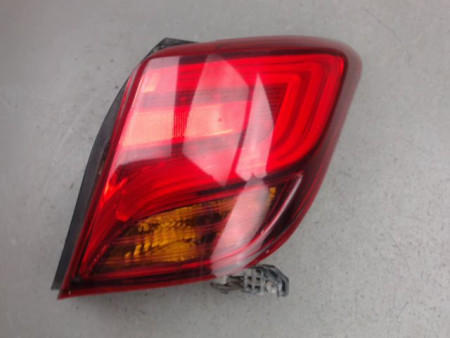 FEU ARRIERE DROIT TOYOTA YARIS
