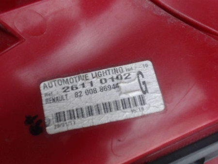 FEU ARRIERE GAUCHE  RENAULT CLIO