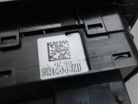 COMMANDE LEVE-GLACE PORTE AVG PEUGEOT 2008