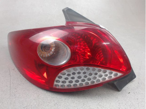 FEU ARRIERE GAUCHE  PEUGEOT 206