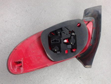 FEU ARRIERE GAUCHE  PEUGEOT 206