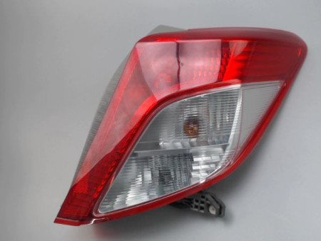 FEU ARRIERE DROIT TOYOTA YARIS
