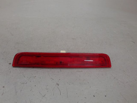 FEUX STOP SUPPLEMENTAIRE TOYOTA YARIS