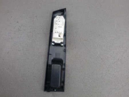 COMMANDE LEVE-GLACE PORTE AVG TOYOTA YARIS