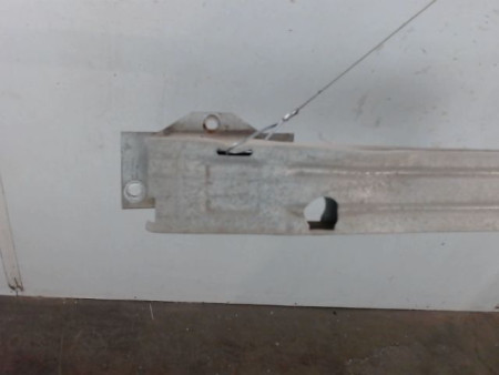 RENFORT PARE-CHOC ARRIERE  OPEL ASTRA
