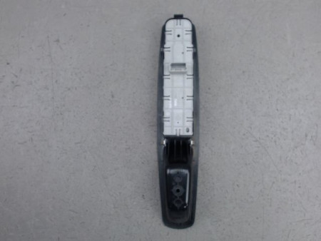 COMMANDE LEVE-GLACE PORTE AVG RENAULT MEGANE