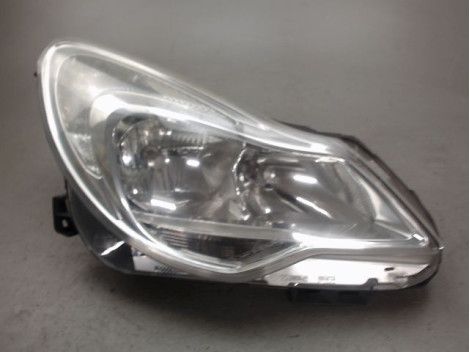 PHARE DROIT OPEL CORSA