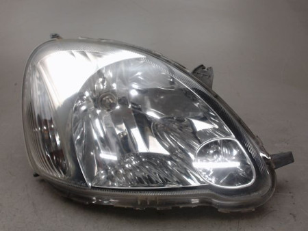 PHARE DROIT TOYOTA YARIS
