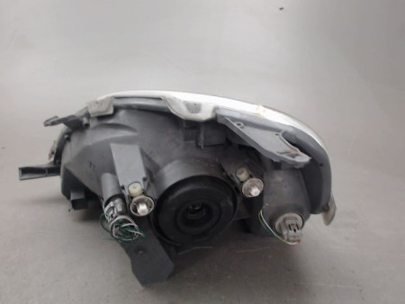 PHARE DROIT TOYOTA YARIS