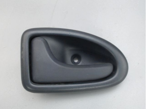 POIGNEE INTERIEURE PORTE AVANT GAUCHE RENAULT CLIO